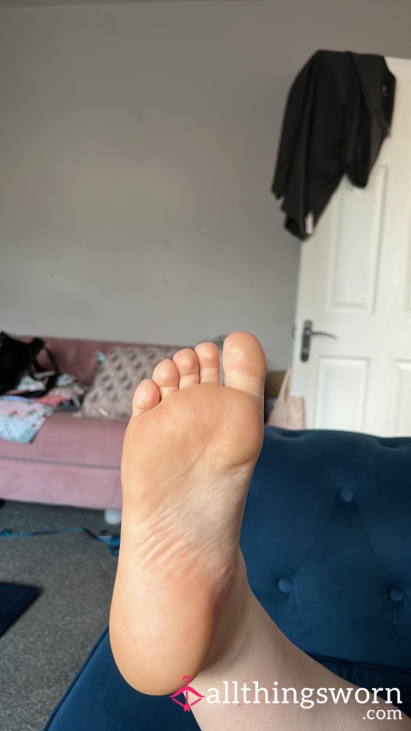 Custom Videos And Photos Of My Piggies🦶