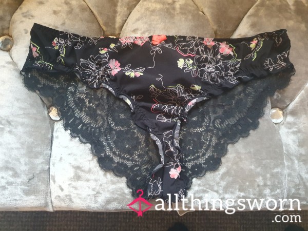 Cute Black Flor*l M&S Knickers Size 12