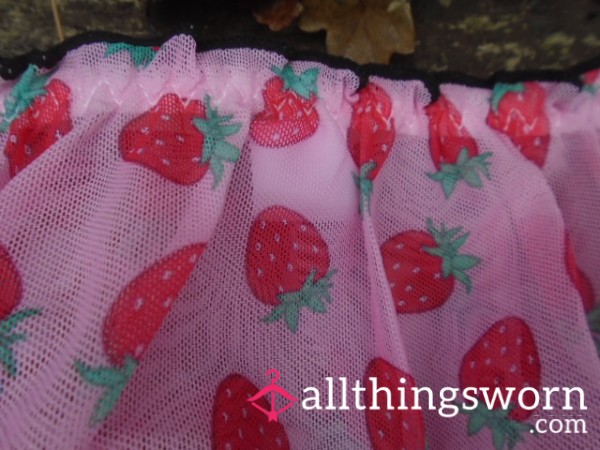 🍓Cute, Pink, Frilly, Strawberry Motif Panties🍓😏