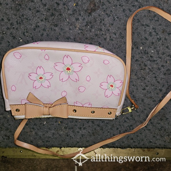 Cute Pink Louis Vuitton Well-worn