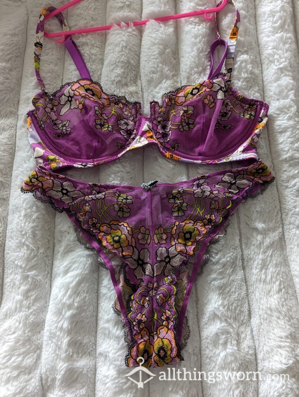 **SOLD**Cute Savage Fenty Purple Flor*l Set**SOLD**