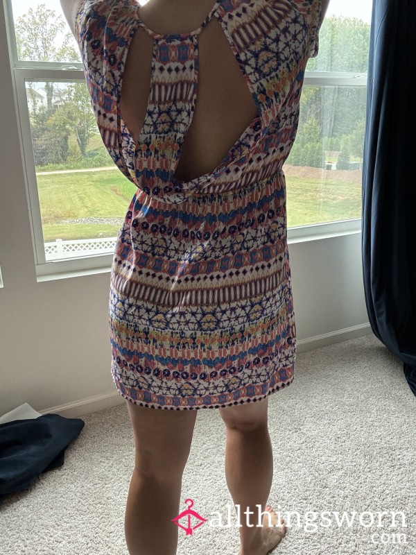 Cute Summer Dress With Open Back