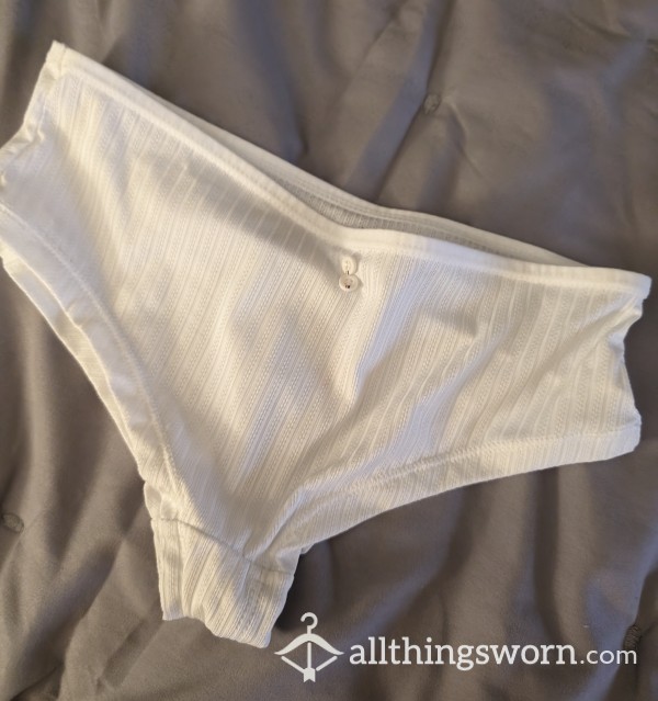 Dainty White Bu*toned Panties💞 ***SOLD***