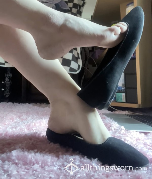 📼 2 Min Video ♡ Dangling My Little Black Dolly Flats 💌 DM TO PURCHASE ♡ 52 KC