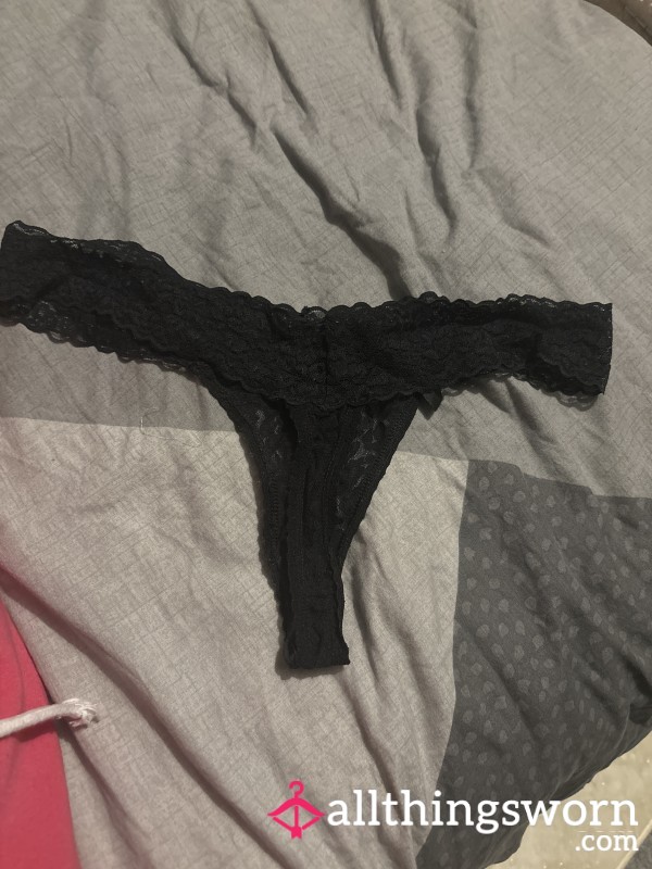 Day Old Lacey Thong 🤍