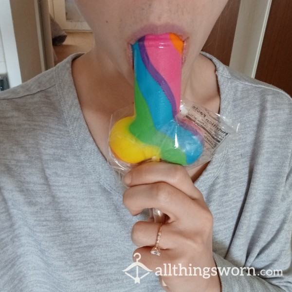 🍭Deliciously Sucked Rainbow D*ck Lolly👅🌈