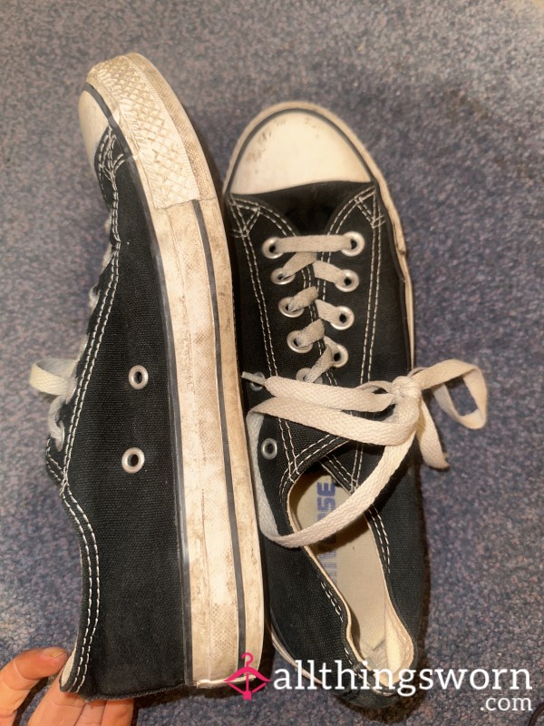 Dirty Black Converse