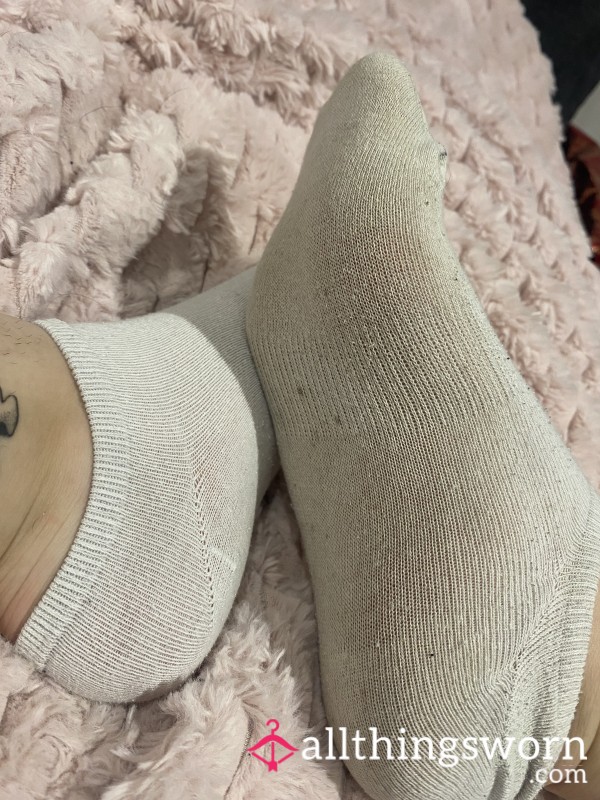 Dirty Gym White Ankle Socks