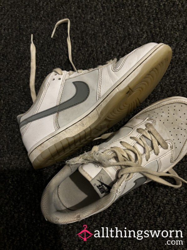 Dirty Nike Trainers Size 4 X