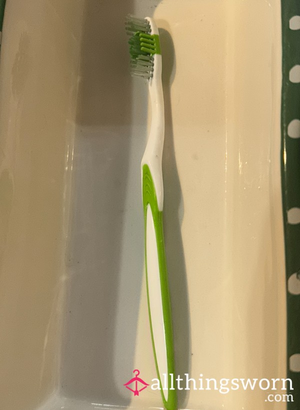 Dirty Shoes Toothbrush