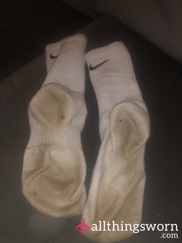 Dirty Smelly 5 Day Nike Socks