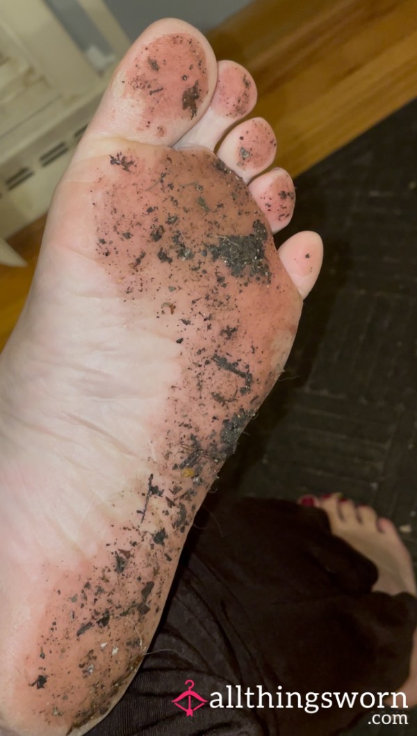 Dirty Soles For Cleaning: 8 Pics