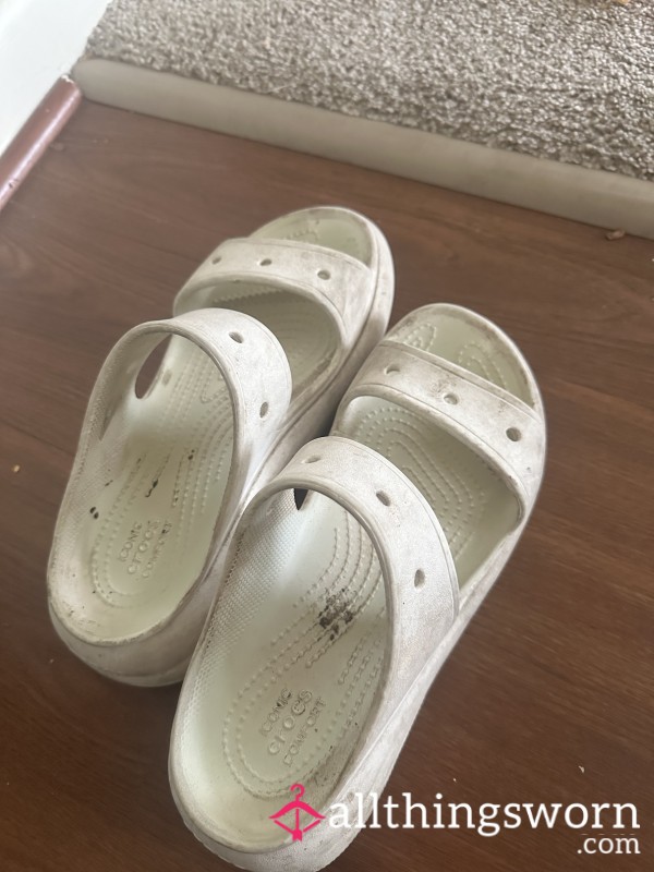 Dirty White Croc Sandles