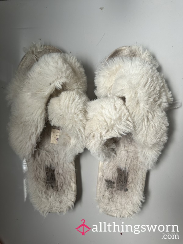 Dirty White Slippers