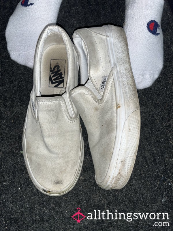 Dirty Worn White Vans Size 6🤍