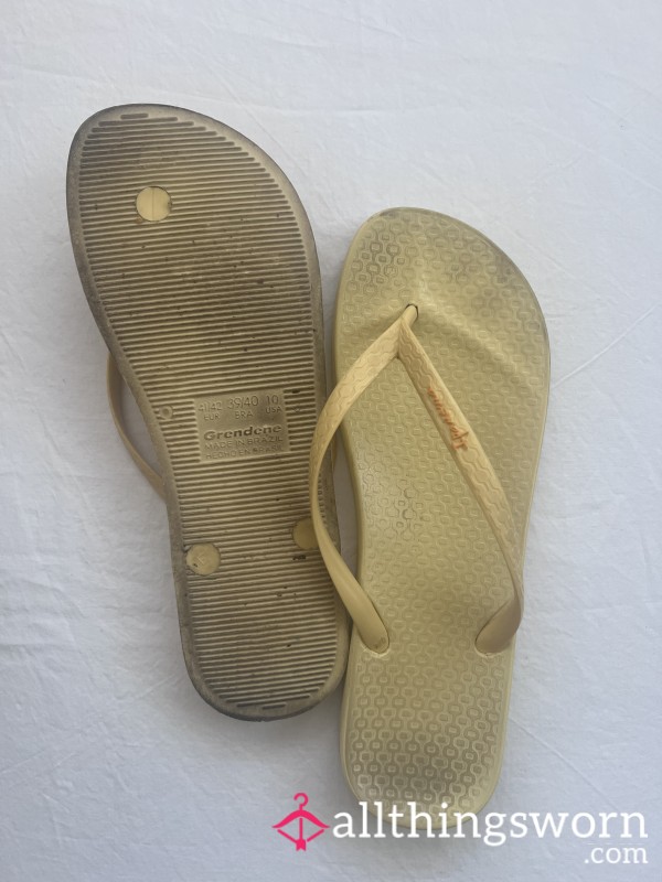 DIRTY Yellow Ipanema Flip Flops EUR 41/42 🩴