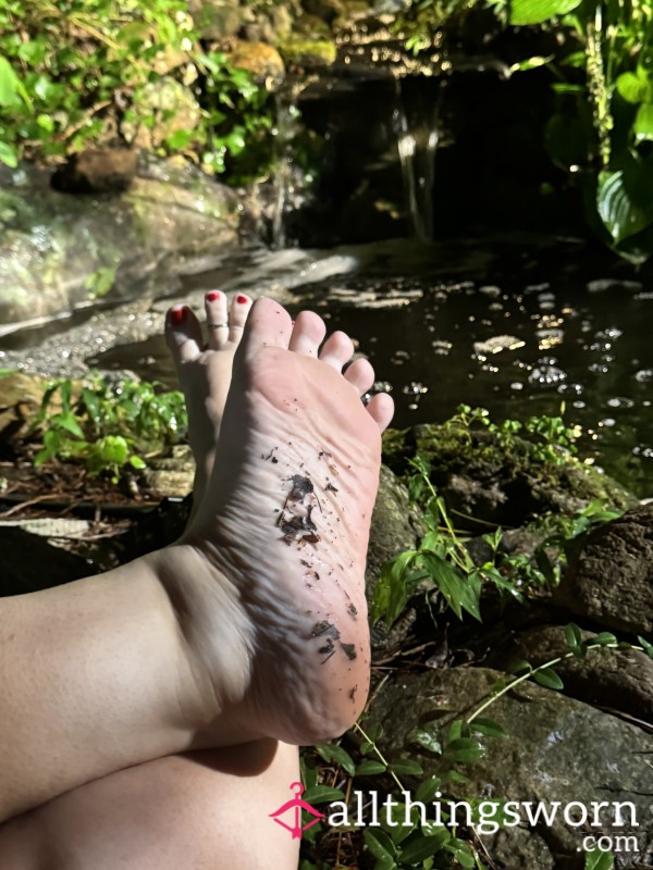 Dirty🦶🏻wide Feet By A Waterfall And Small Pond.