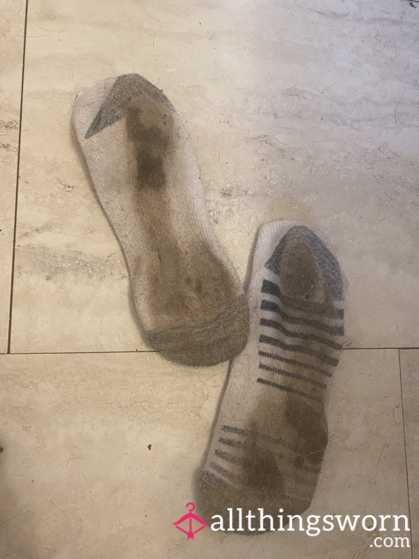 Disgusting Socks From Sunday Cleaning 🧹🧽