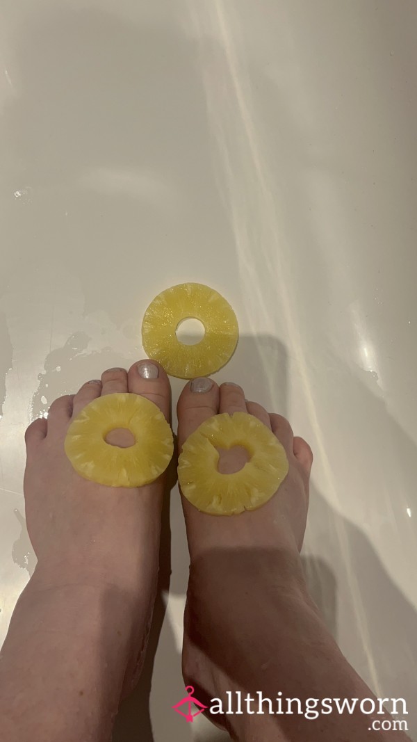 Does Pineapple Belong On Pizza Or Soles?