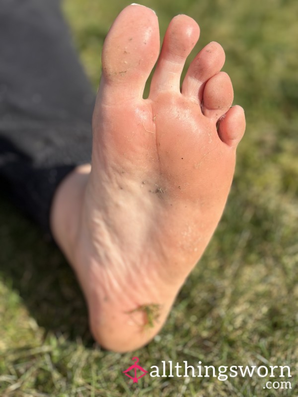 Embrace Of The Sole: A Feet Lover's Pa**ion