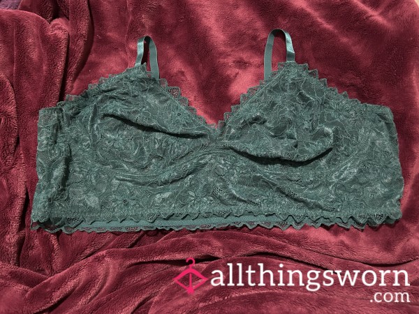 ~EMERALD GREEN LACE BRALETTE~