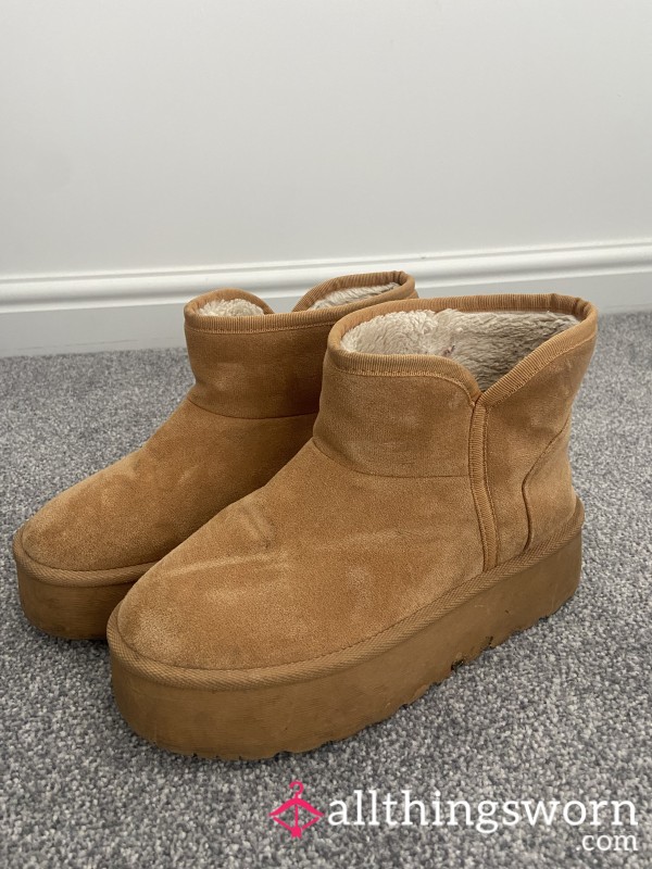 Extremely Well-worn ‘uggs’