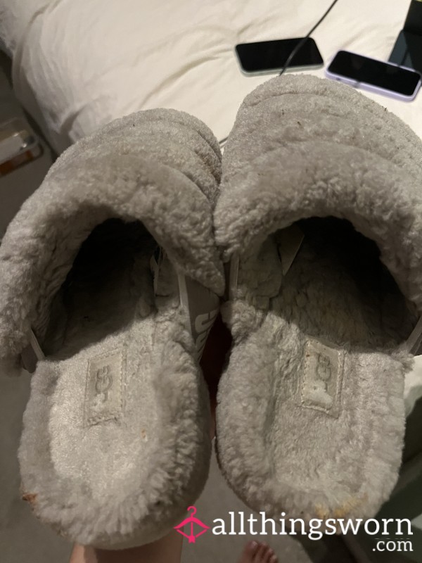 EXTREMELY WORN Ugg Slippers FUR