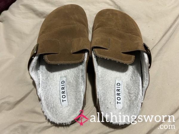 ~FAUX FUR LINED CLOG SLIP ON FOOTBED SHOES~