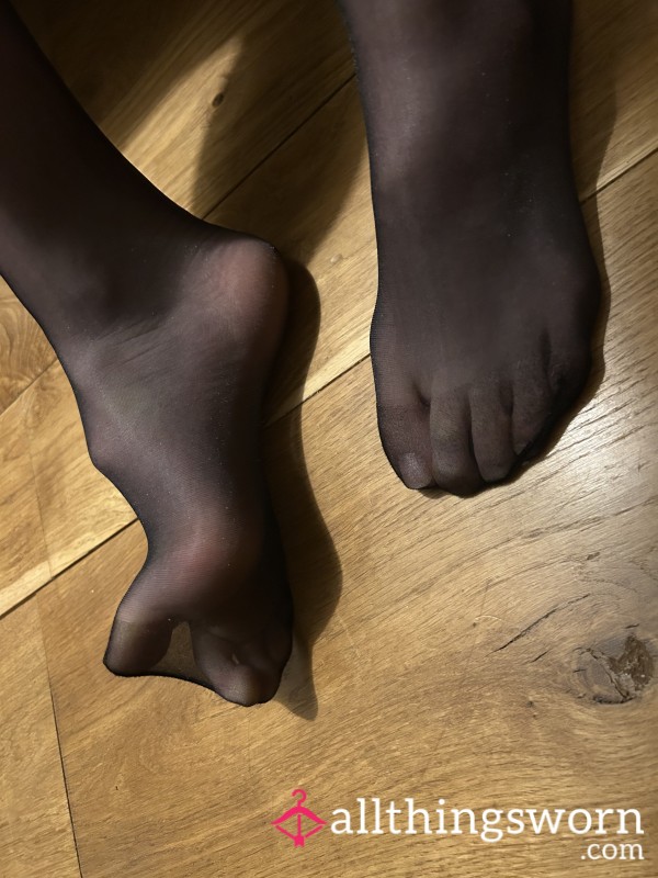 Feet In Black 10d Tights