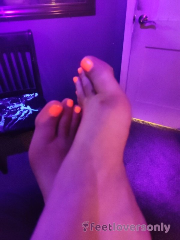 Feet In Blacklight