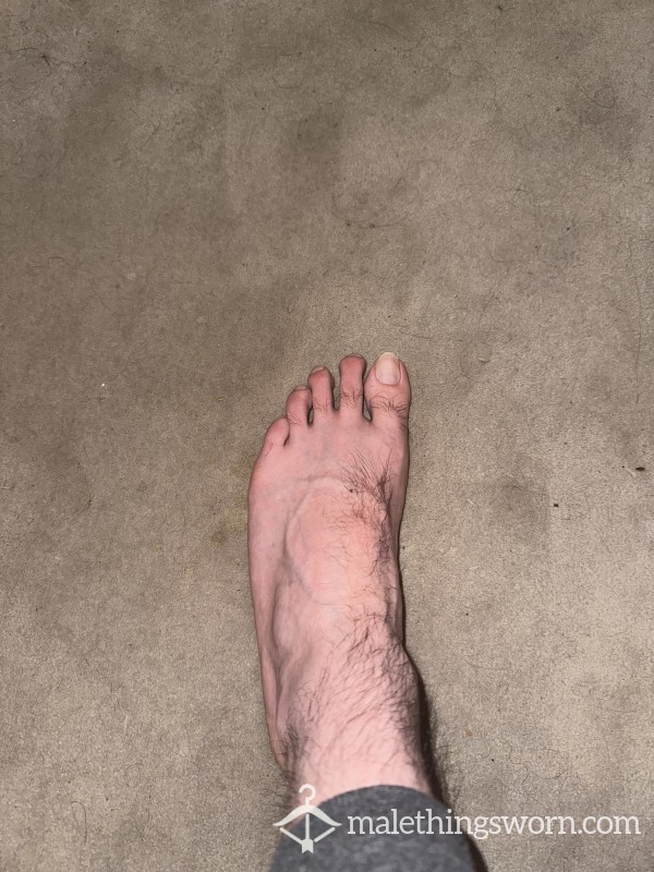 Feet Pics! Hairy + Veiny