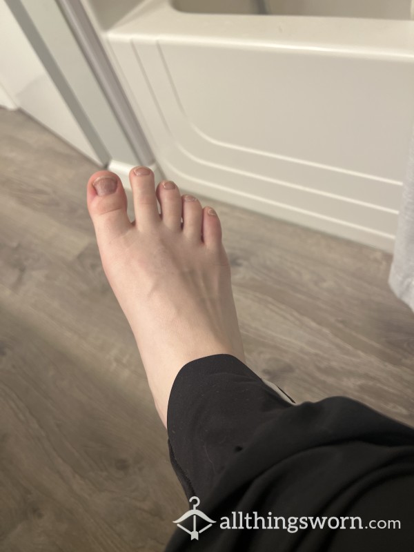 Feet Pictures