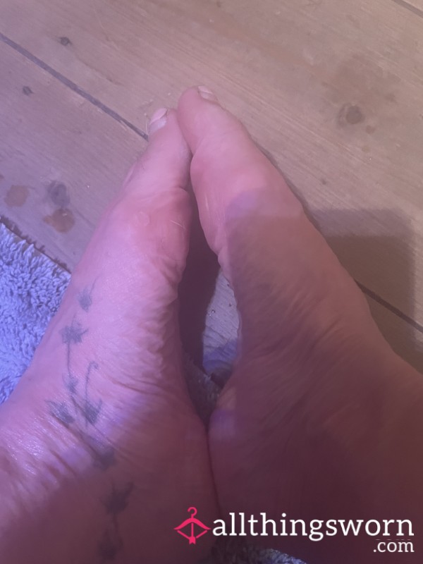 Feet Pictures