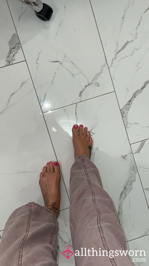 Feet Pictures