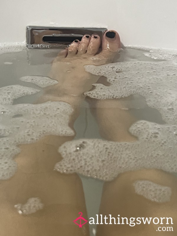 Feet Splash In The Bath