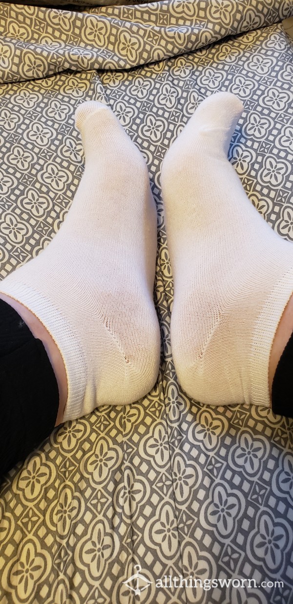 FET/KINK FRIENDLY WHITE ANKLE SOCKS BBW