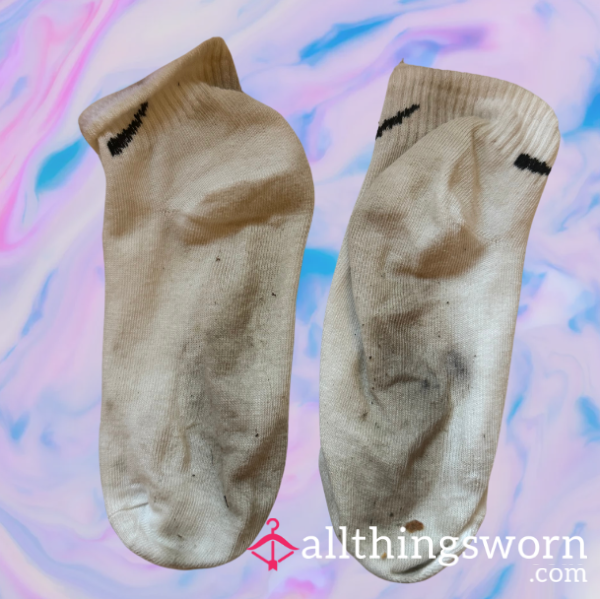 INTOXICATING Unwashed, White, Cotton Gym Socks🥵🧦