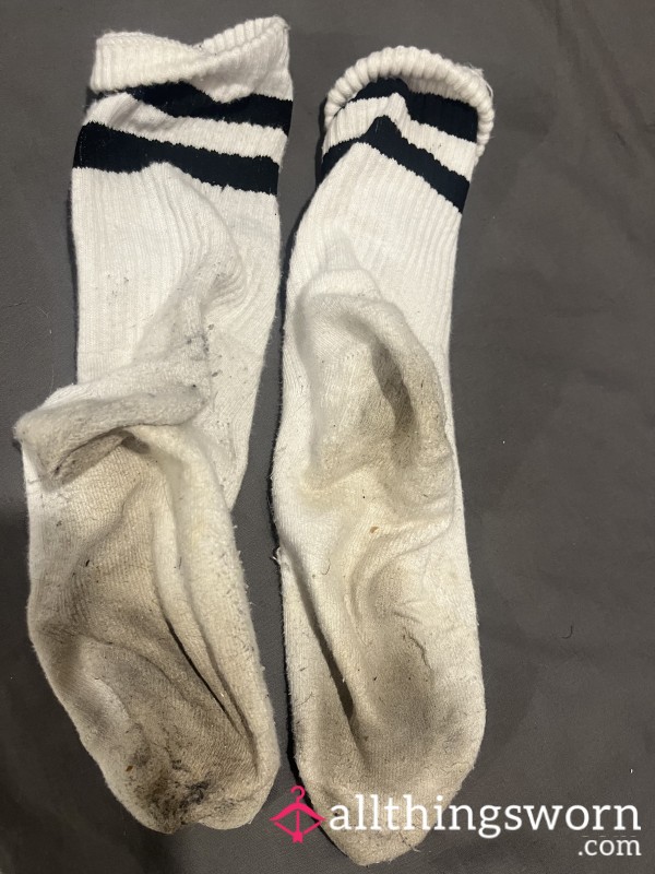 Filthy White Socks Worn For 24 Hours Come And Enjoy My Vinegary Feet