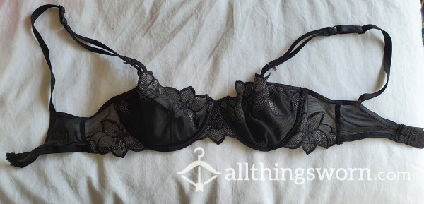 Black Old Bra 32C 🖤