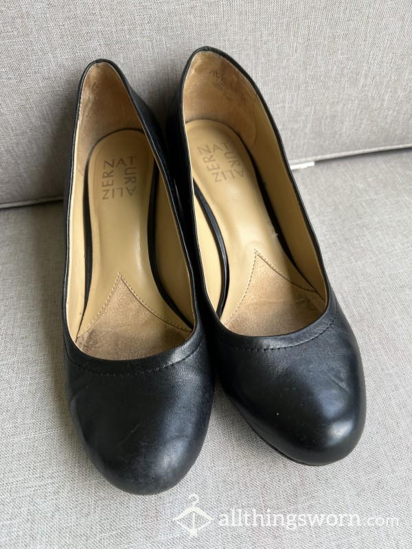 Flight Attendant Cabin Crew Scented And Worn Heels