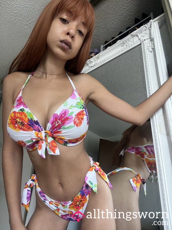 Flor*l Bikini