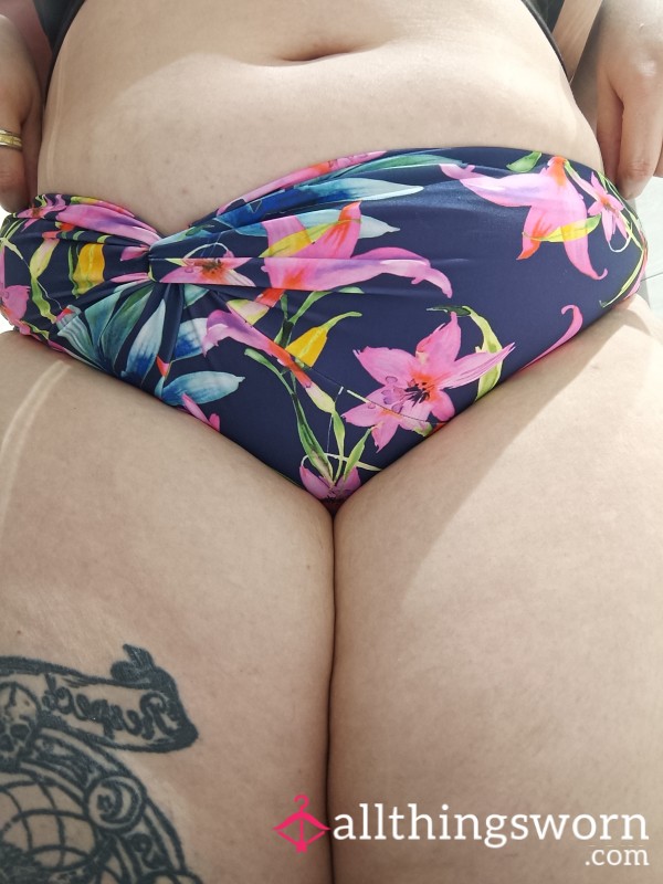 Flor*l Bikini Bottoms UK Size 20