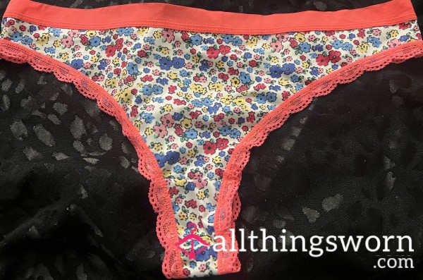 Flor*l Thong