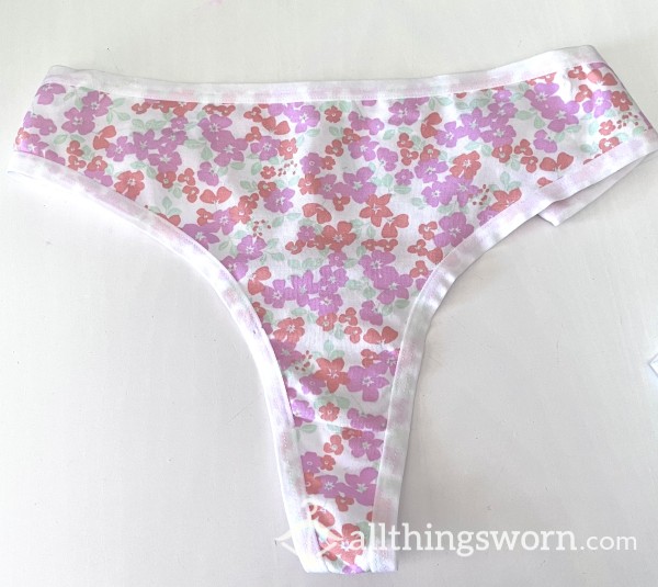 Flor*l Thong 🌸🌺