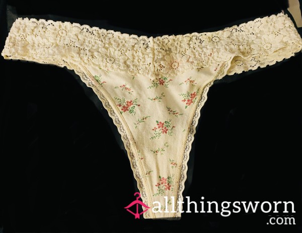 Flor*l Thong