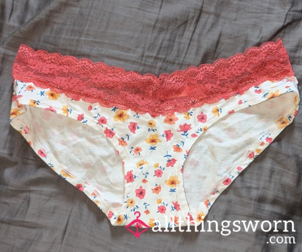 Flower Pattern Lace Trim White Panties