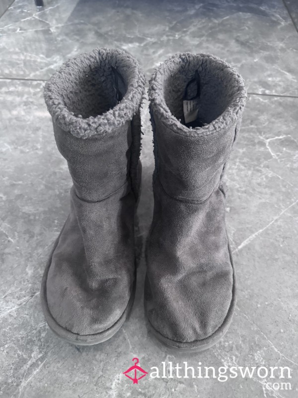 Fluffy-Cozy Boots