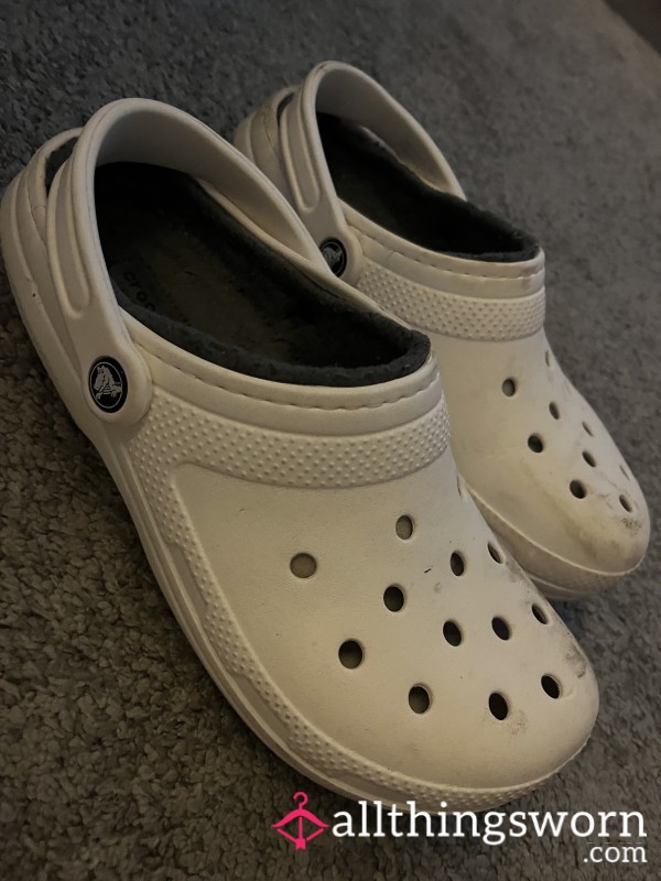 Fluffy Crocs Size Uk7