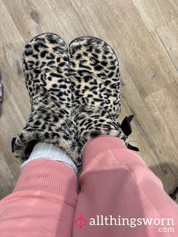 Fluffy Leopard Booty Slippers