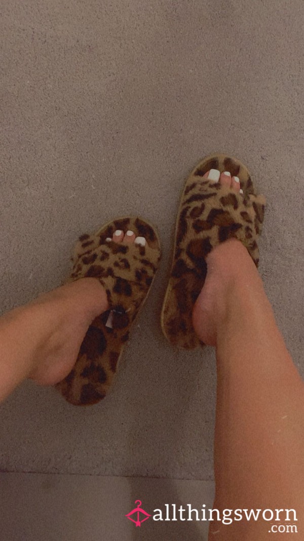 Fluffy Leopard Print Slippers